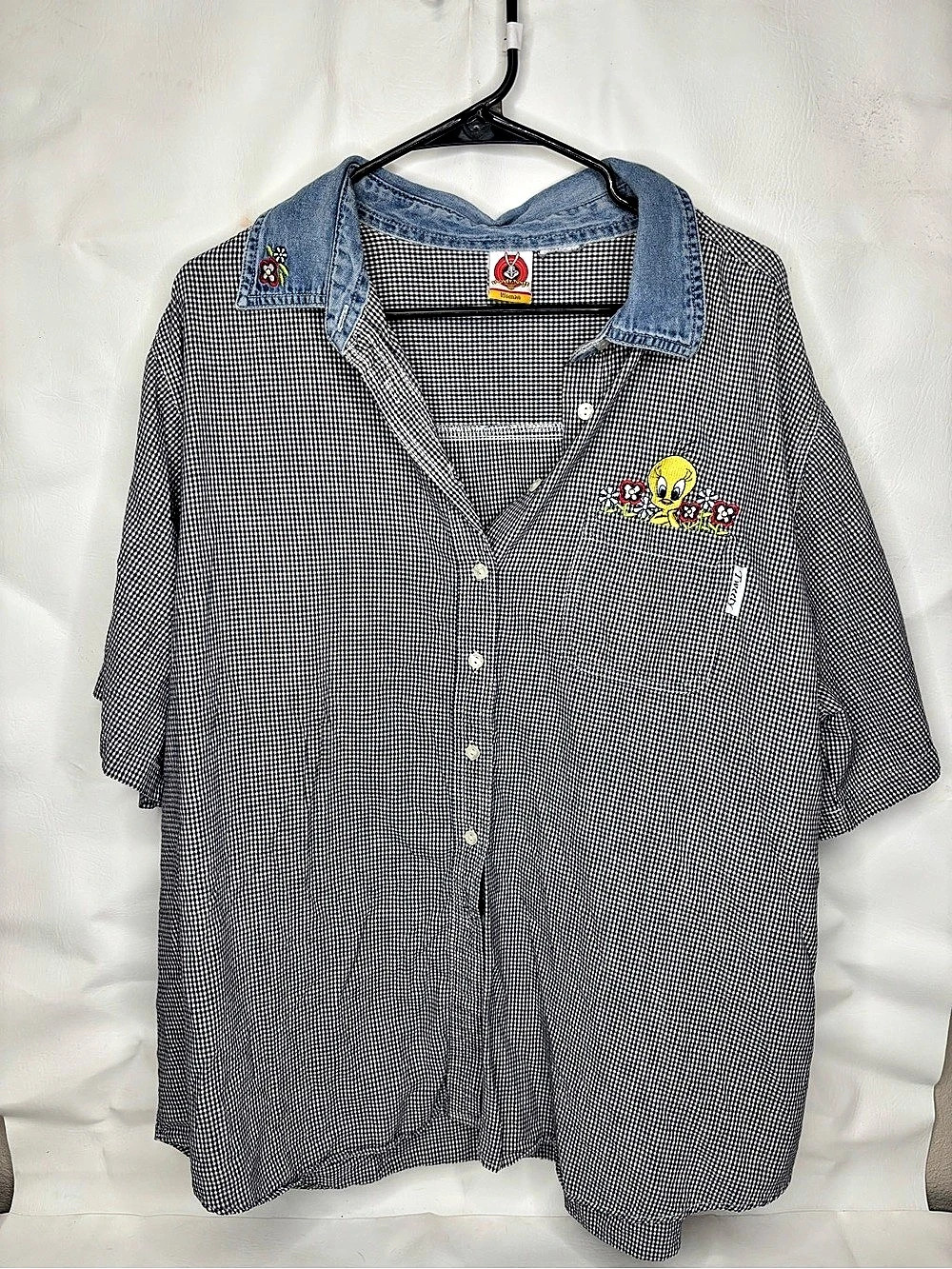 Looney Tunes Vintage Looney Tunes Tweety Bird Gingham Denim Collar Button Down